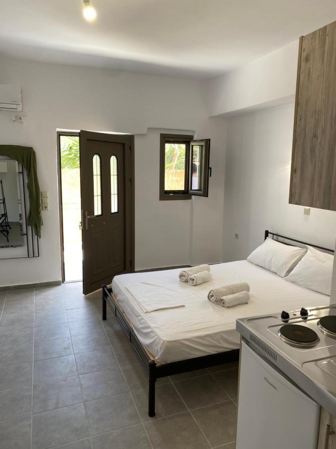 Central Areopolis Rooms אראופוליס מראה חיצוני תמונה