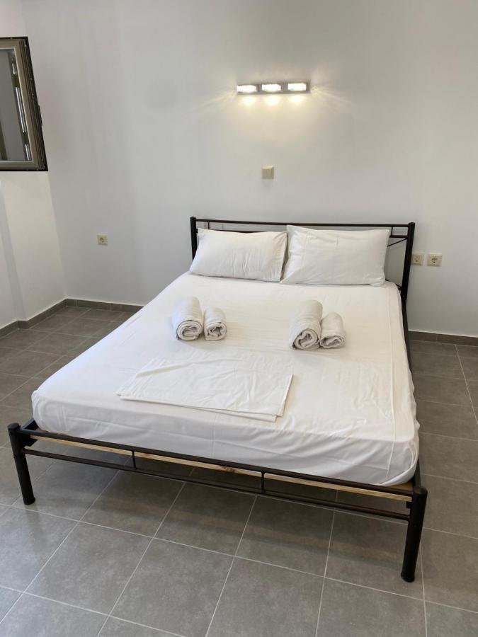 Central Areopolis Rooms אראופוליס מראה חיצוני תמונה