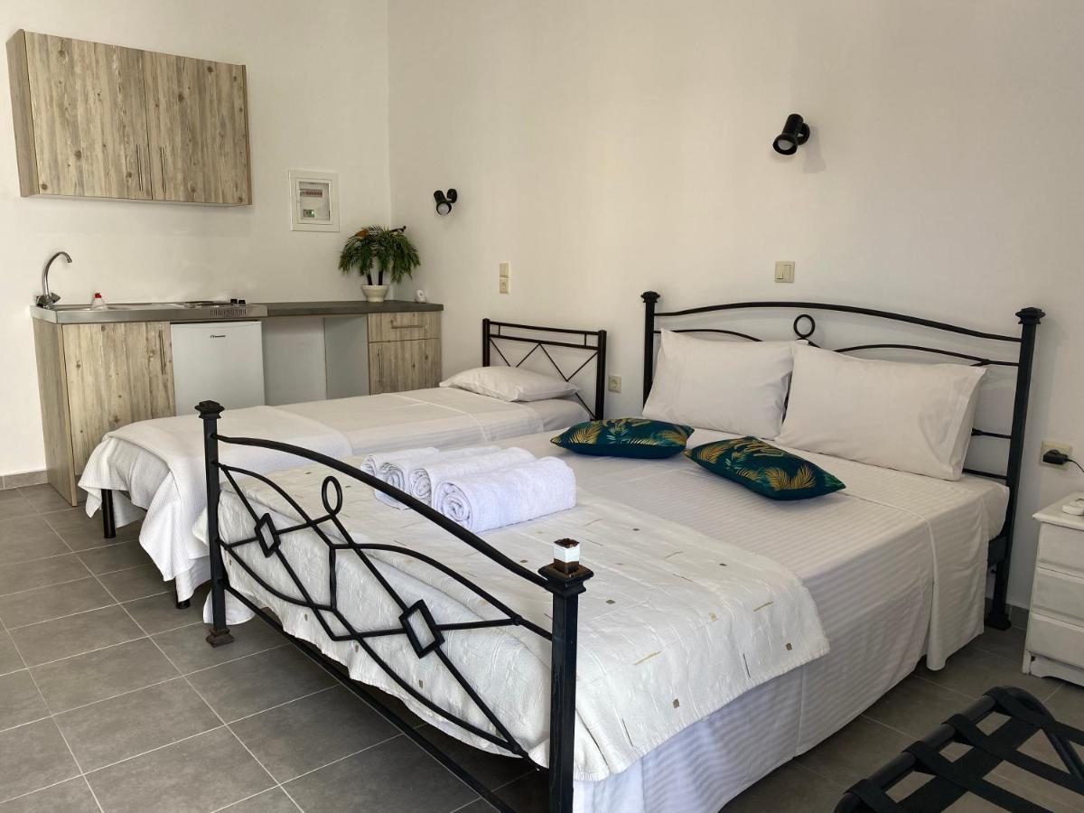 Central Areopolis Rooms אראופוליס מראה חיצוני תמונה